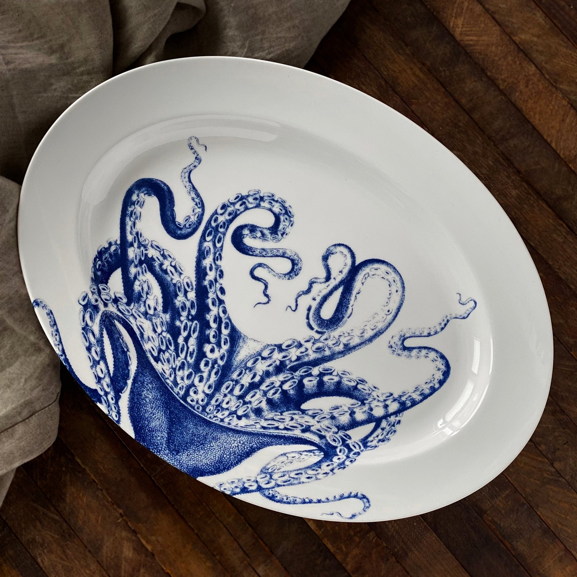 Lucy Rimmed Oval Platter