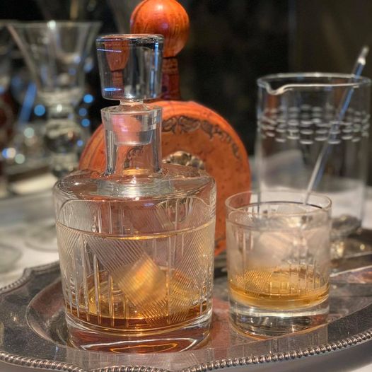 NEAT OR ON THE ROCKS? HOW TO SERVE YOUR FAVORITE SPIRITS