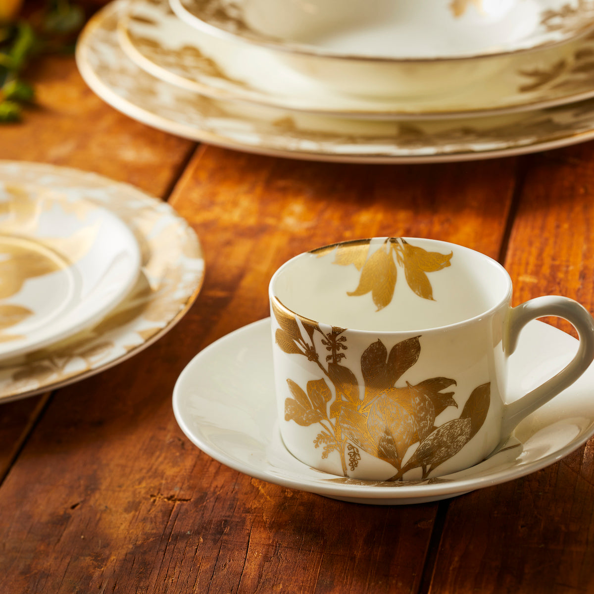 Arbor Gold Cups & Saucers, Set of 4