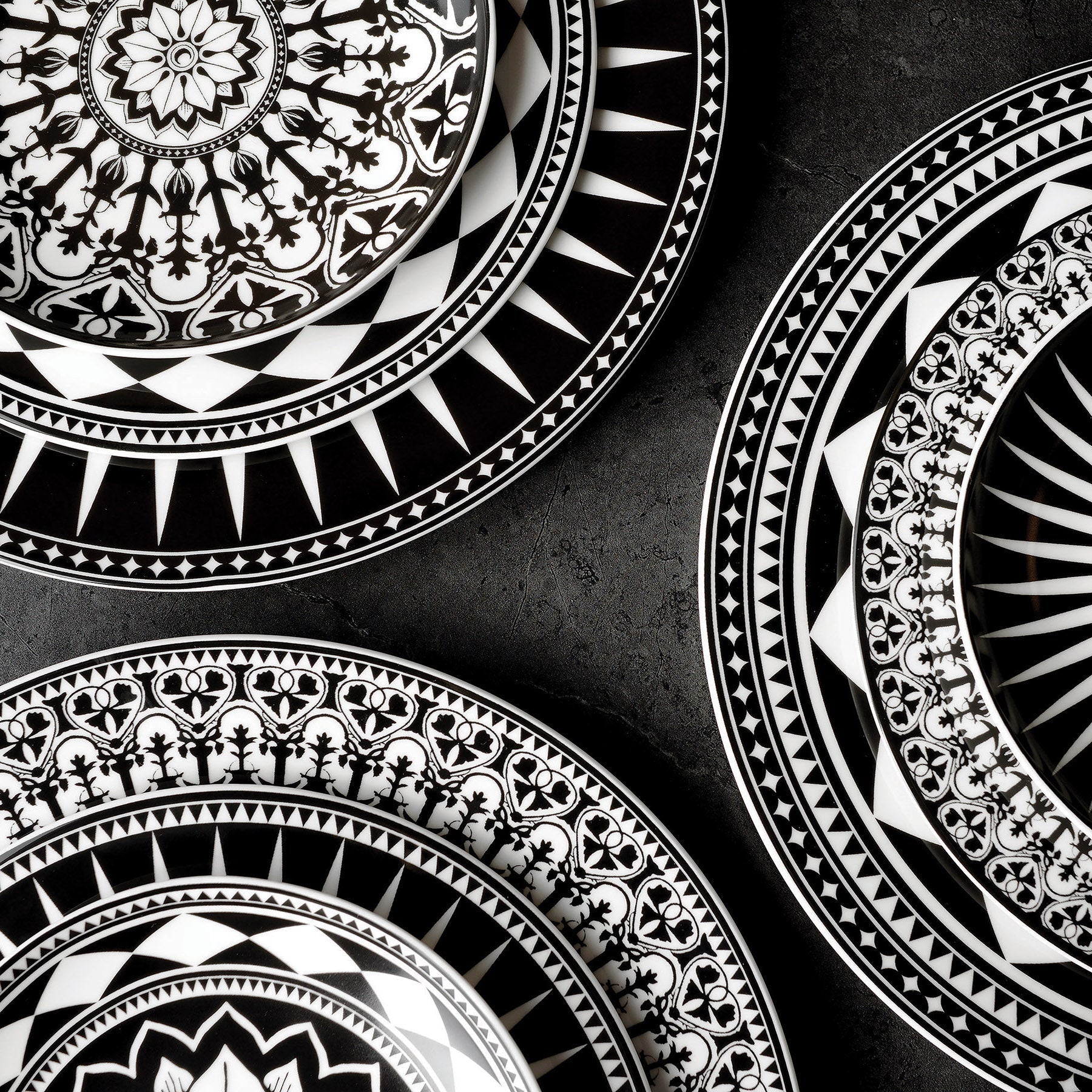 Casablanca Rimmed Salad Plate