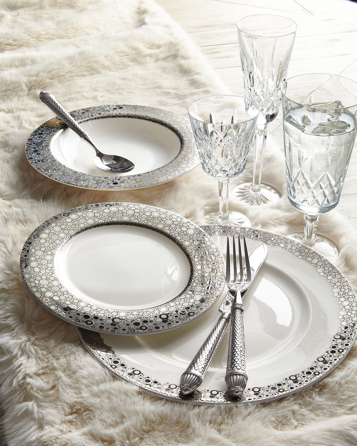 Ellington Shine Platinum Rimmed Soup Bowl