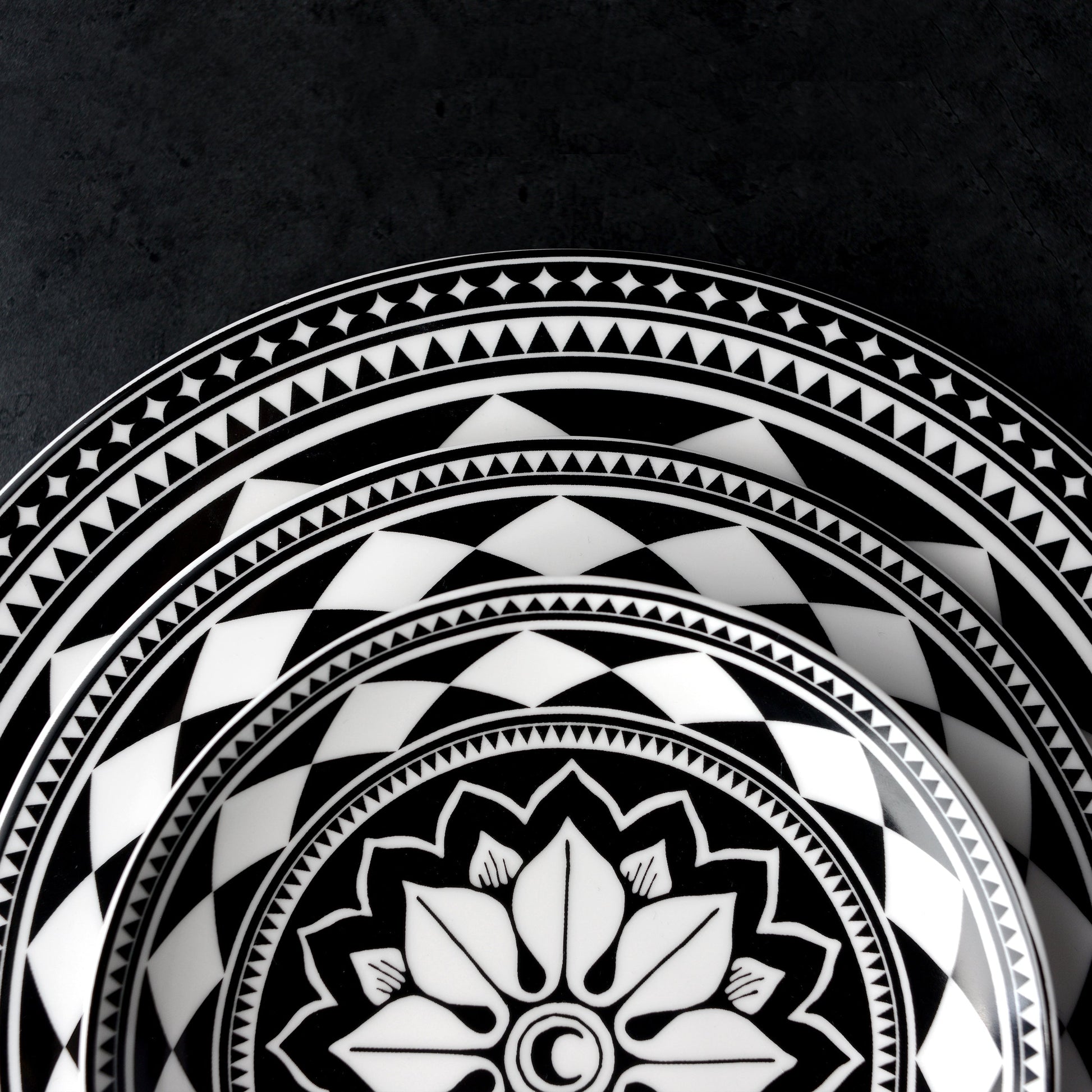 Fez Rimmed Dinner Plate
