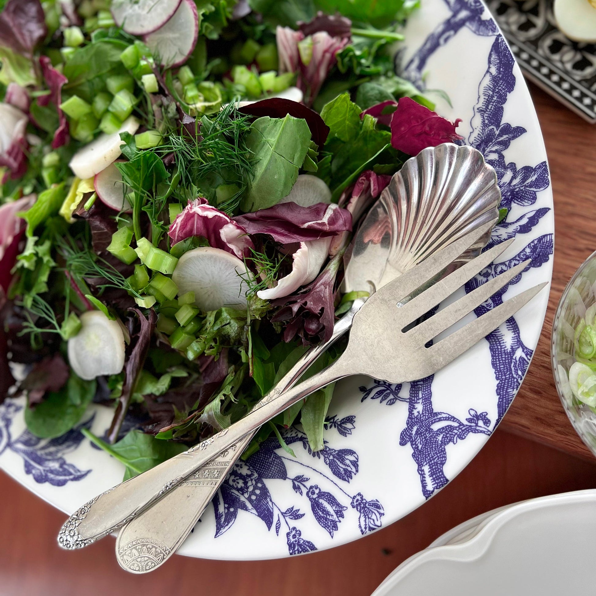 Arcadia Rimmed Oval Platter