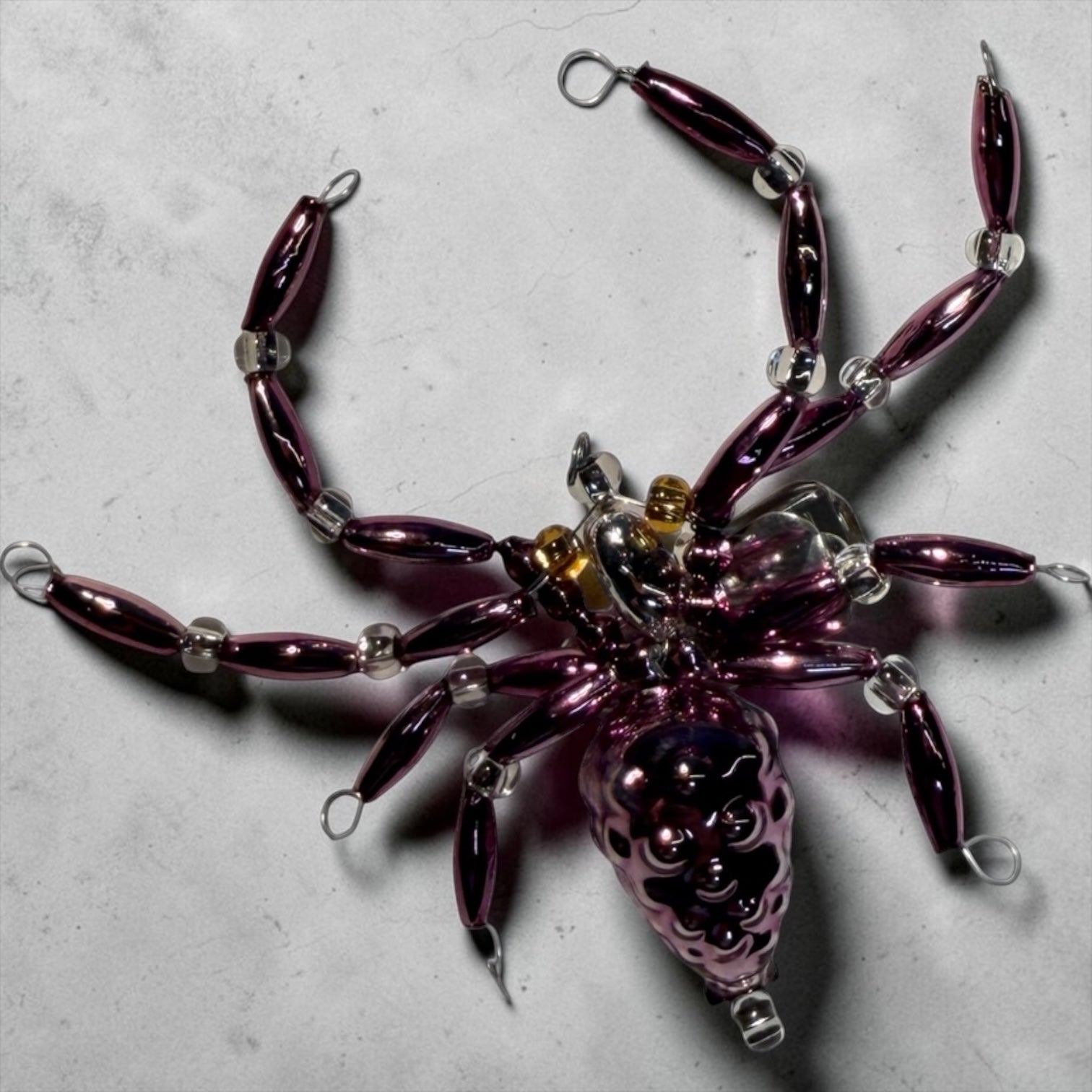 Velvet Venom Clip Spider- De Clue Beaded Christmas Collection