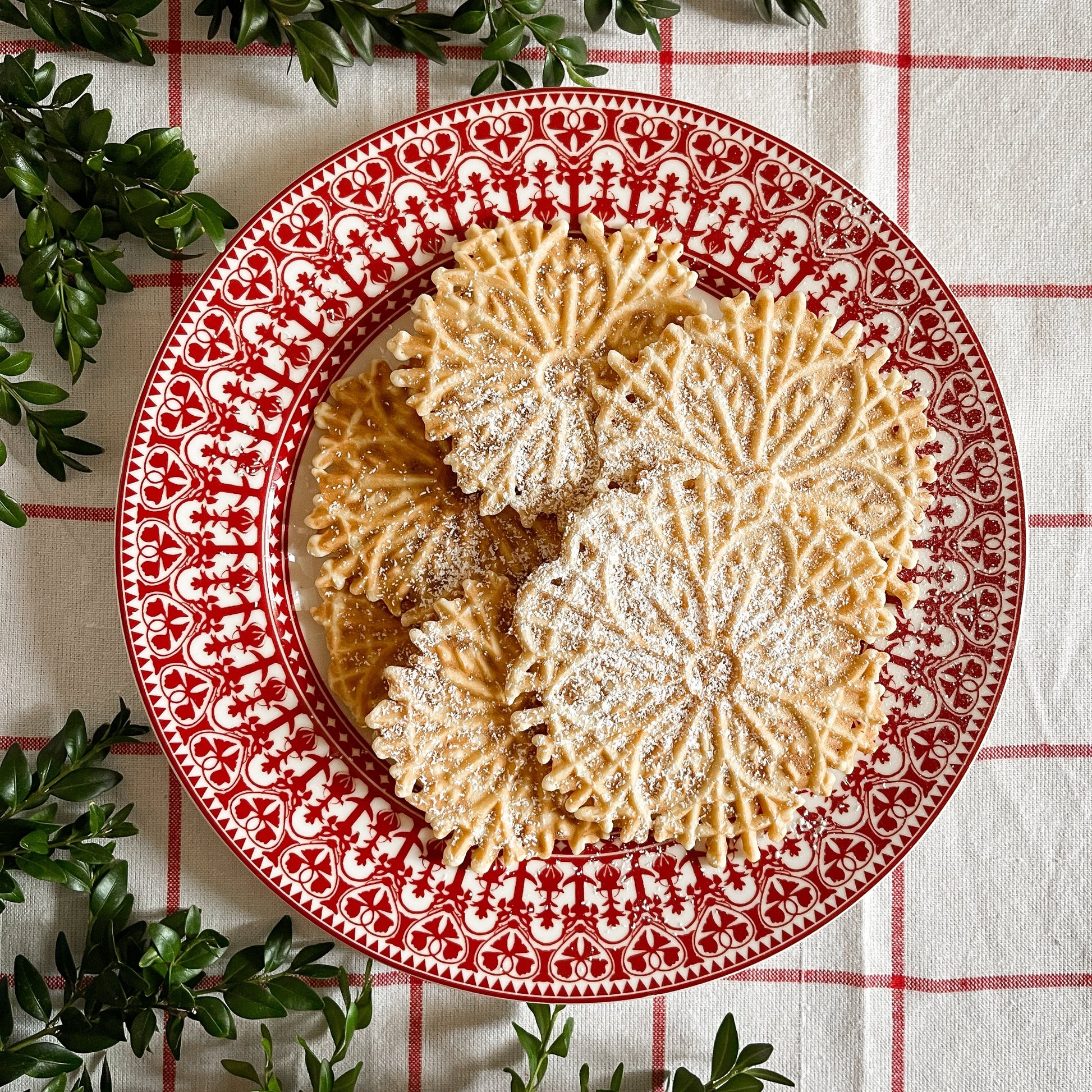 Casablanca Rimmed Salad Plate