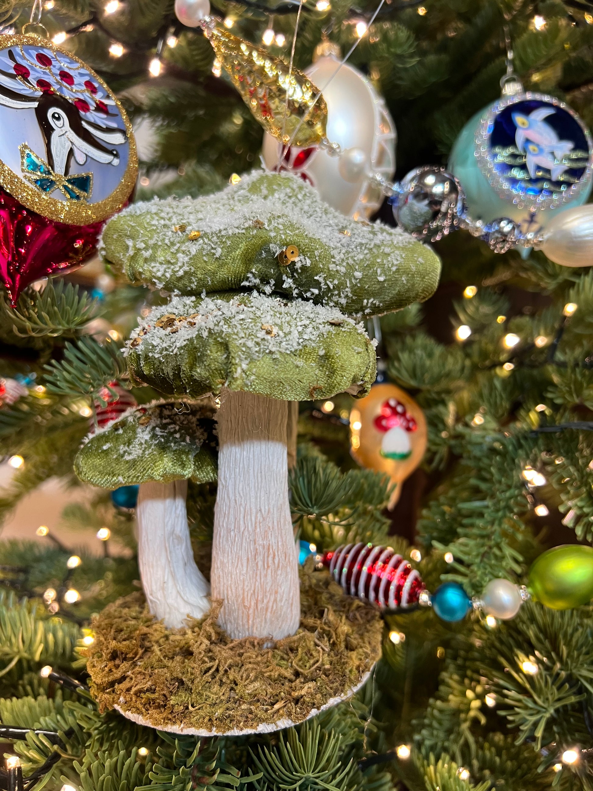 Sparkle Forest Mushroom -TDC Wonderland Christmas Collection
