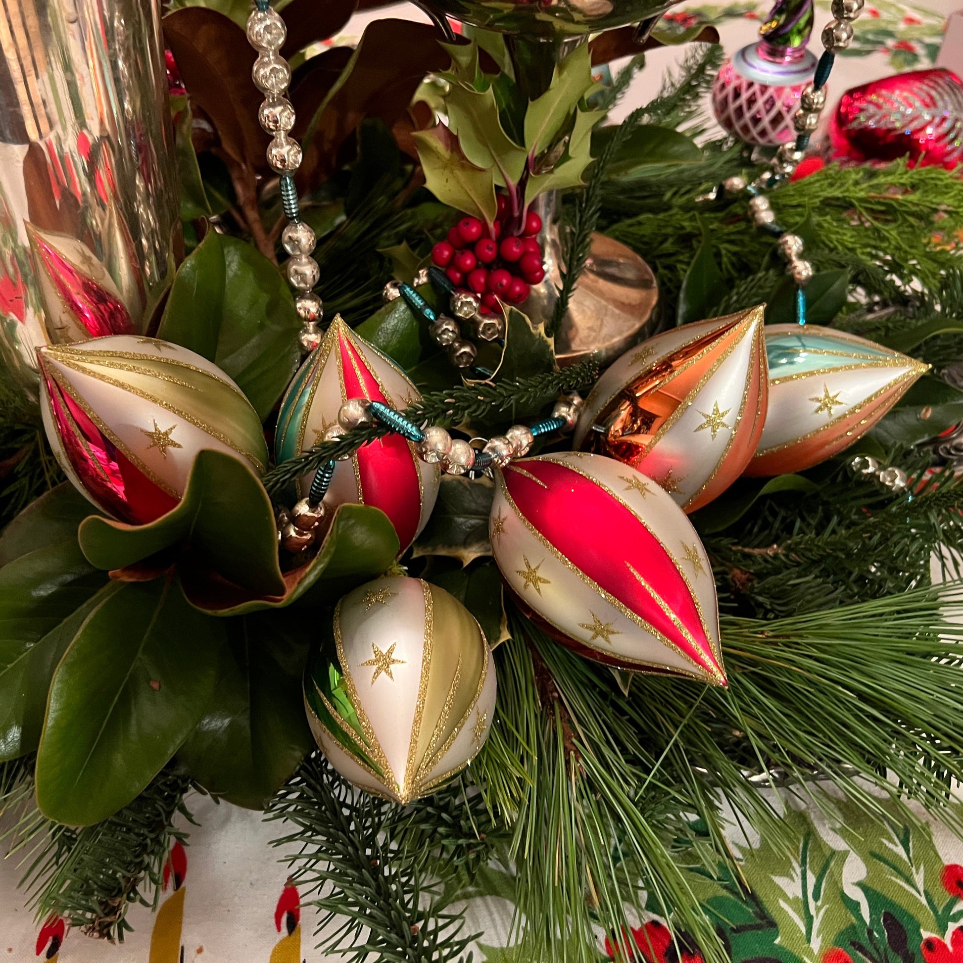 North Star Stripe Ornament Set 6 - De Clue Exclusive Christmas Collection