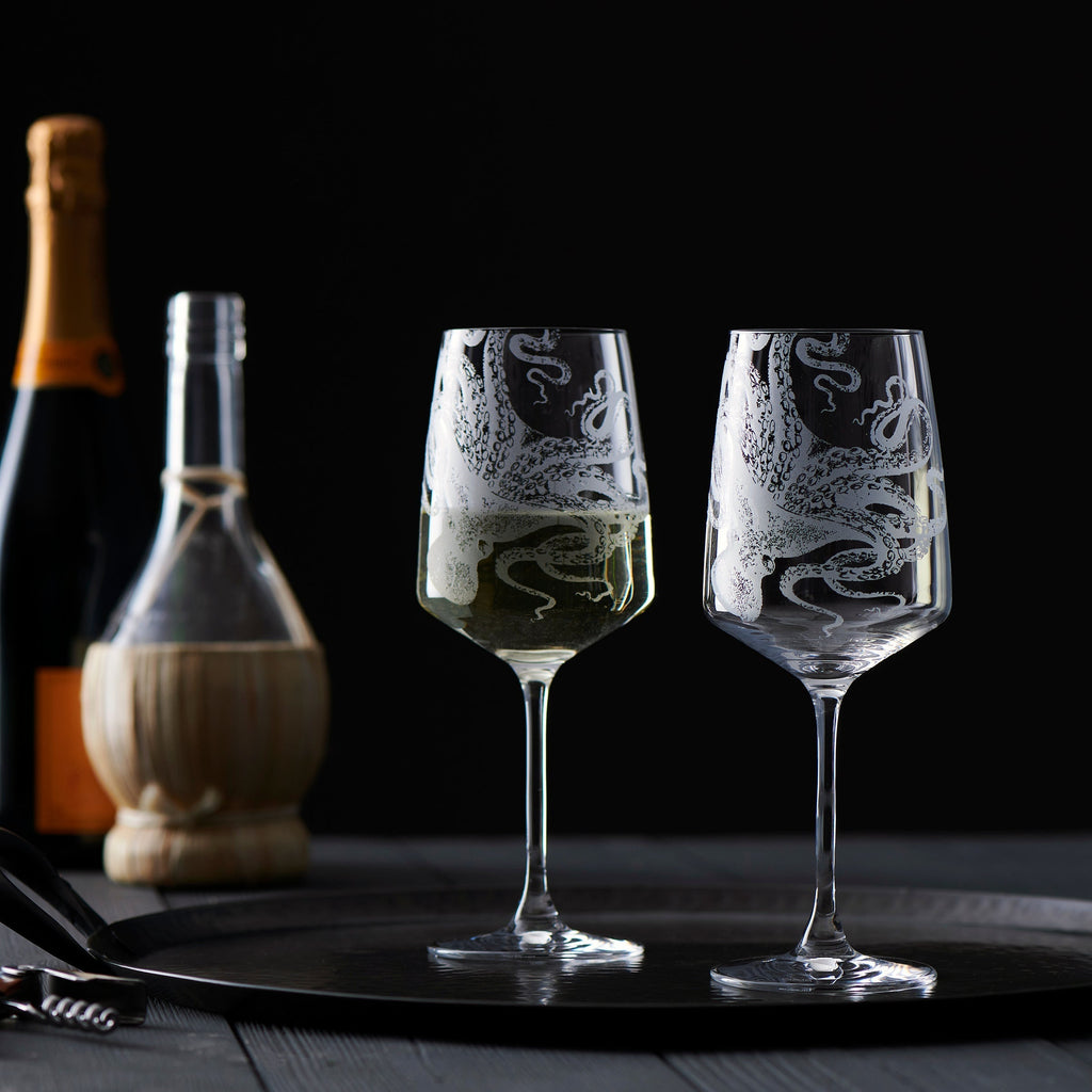 Lucy White Wine Glasses, Set of 2