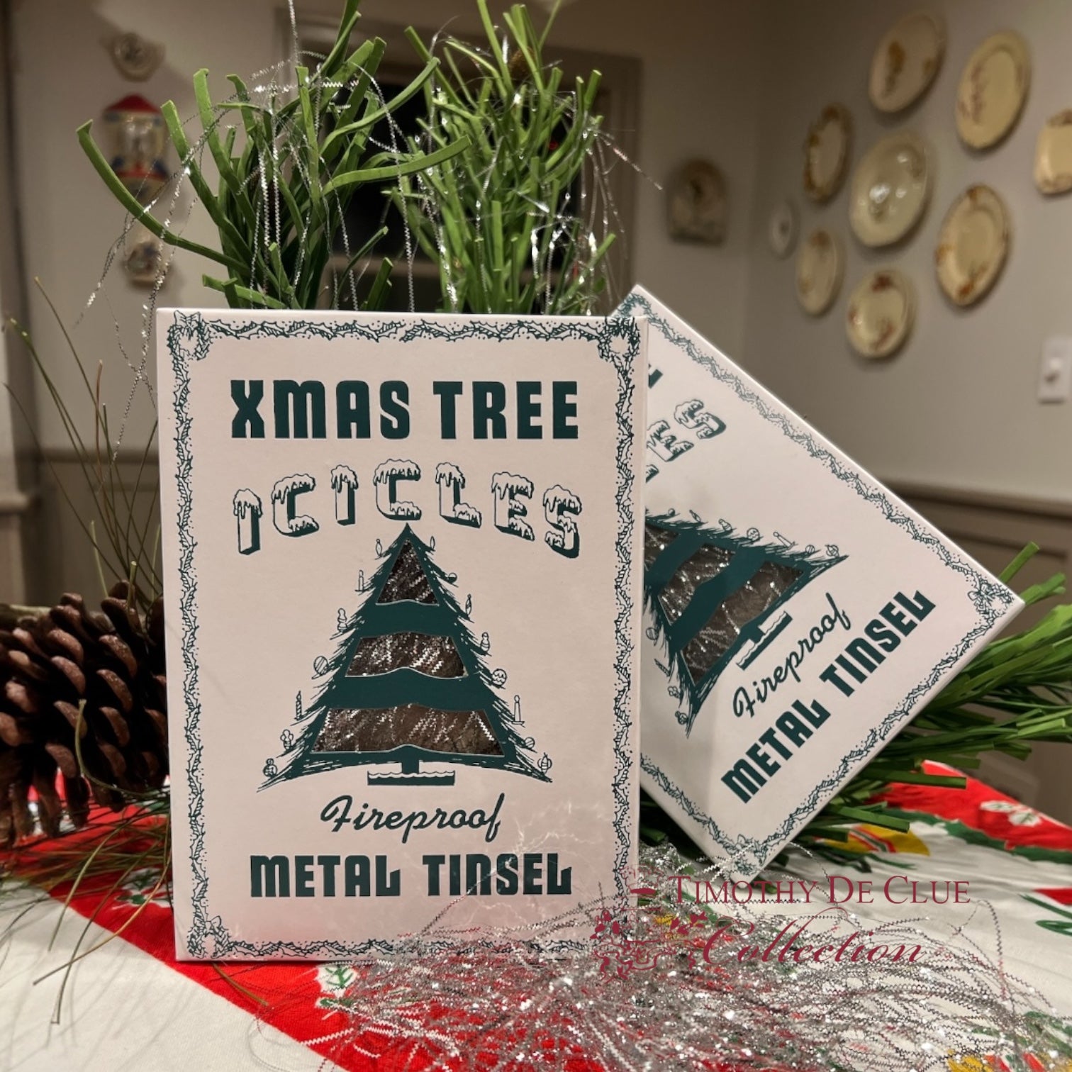 Retro Boxed Tree Icicle Tinsel   -TDC RetroChristmas Collection